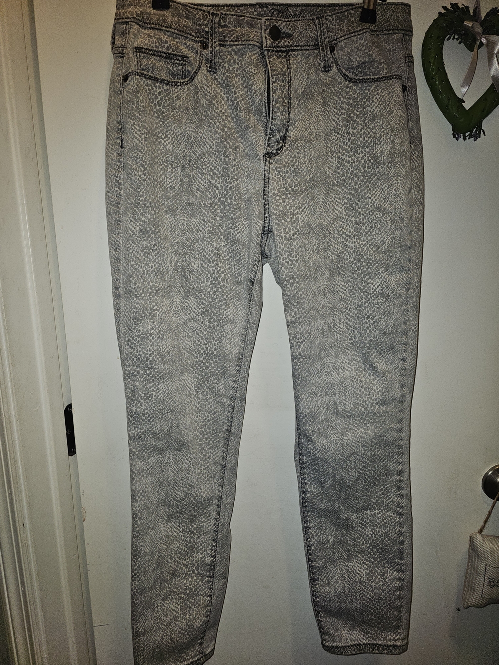 Universal Thread Gray Snake Print High-rise Skinny Jeans Women's Size 12/31r E U